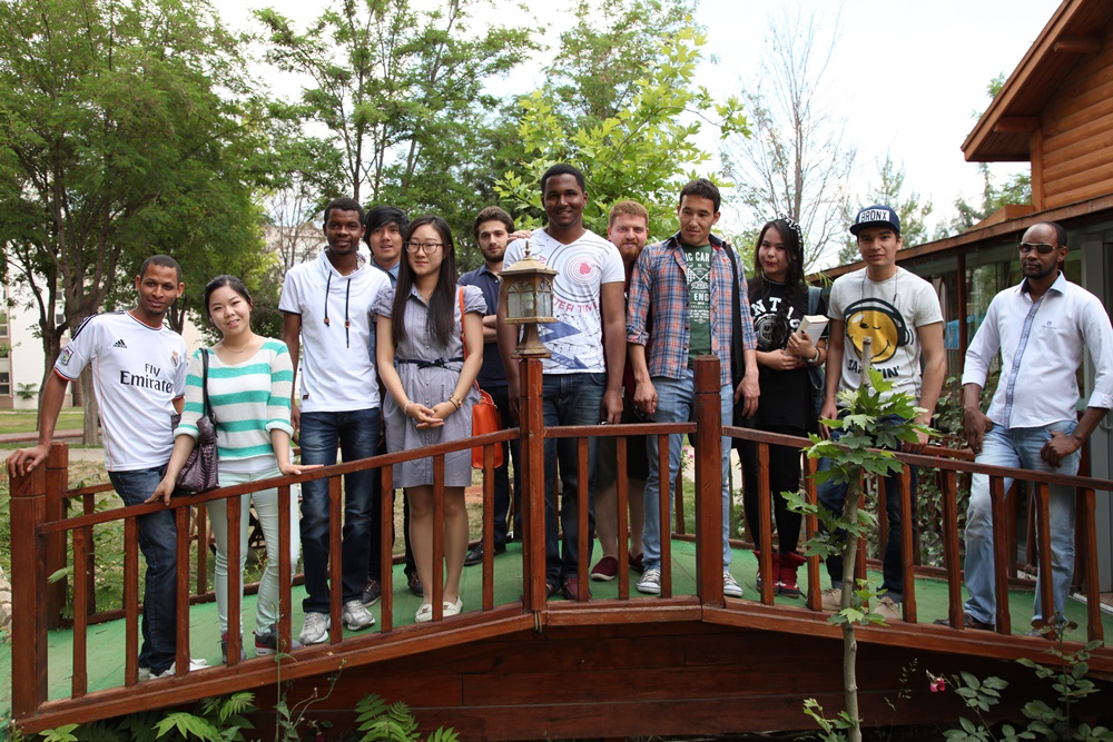 “Yüzyılın felaketi” bilimsel üretkenliğe engel olamadı