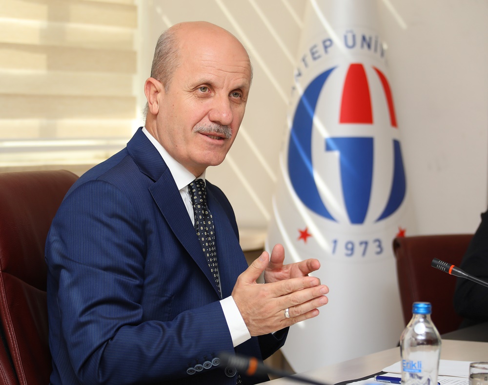 Özvar Delivers Important Messages to Candidates Taking University Exams and Their Families
